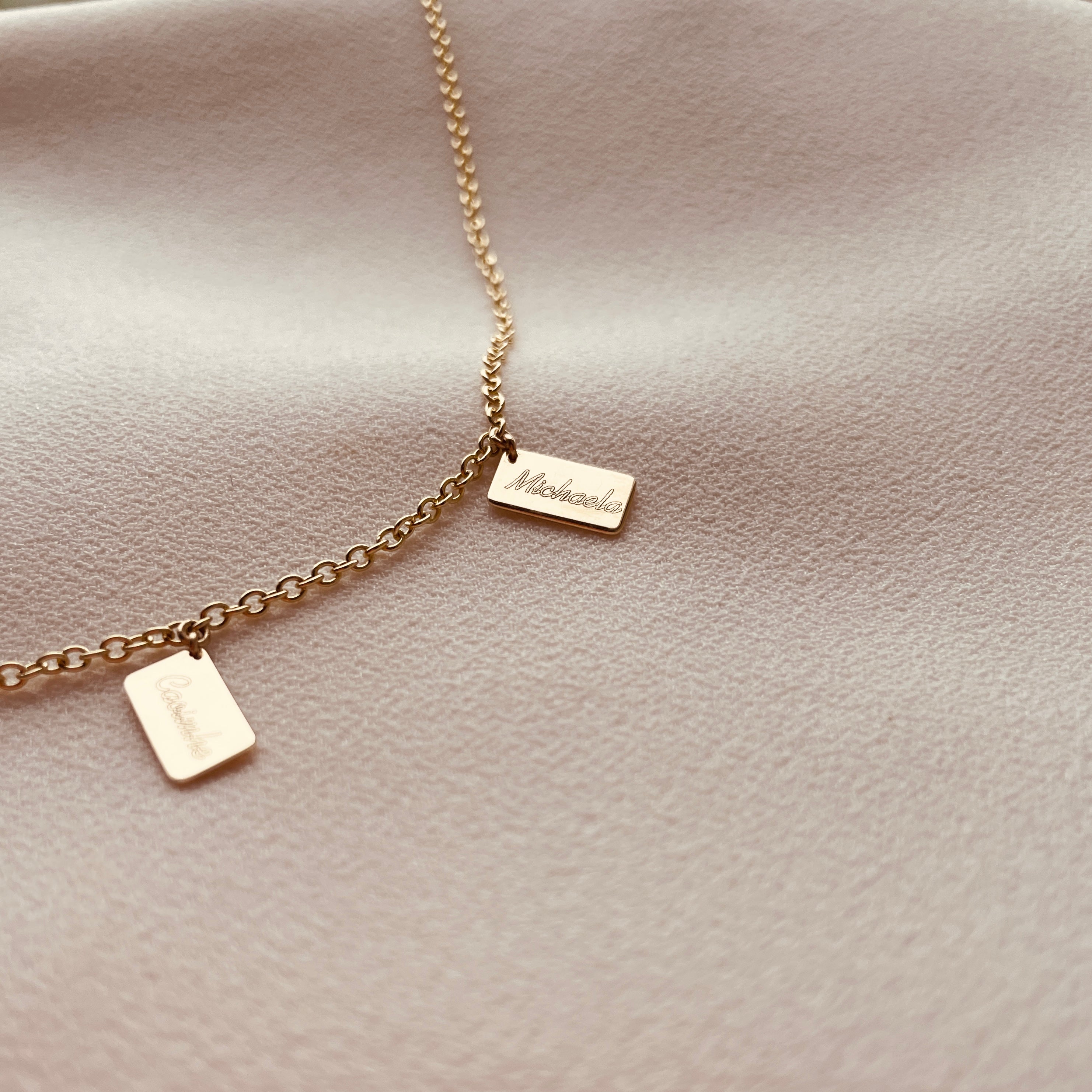 Story Necklace - 9ct Gold