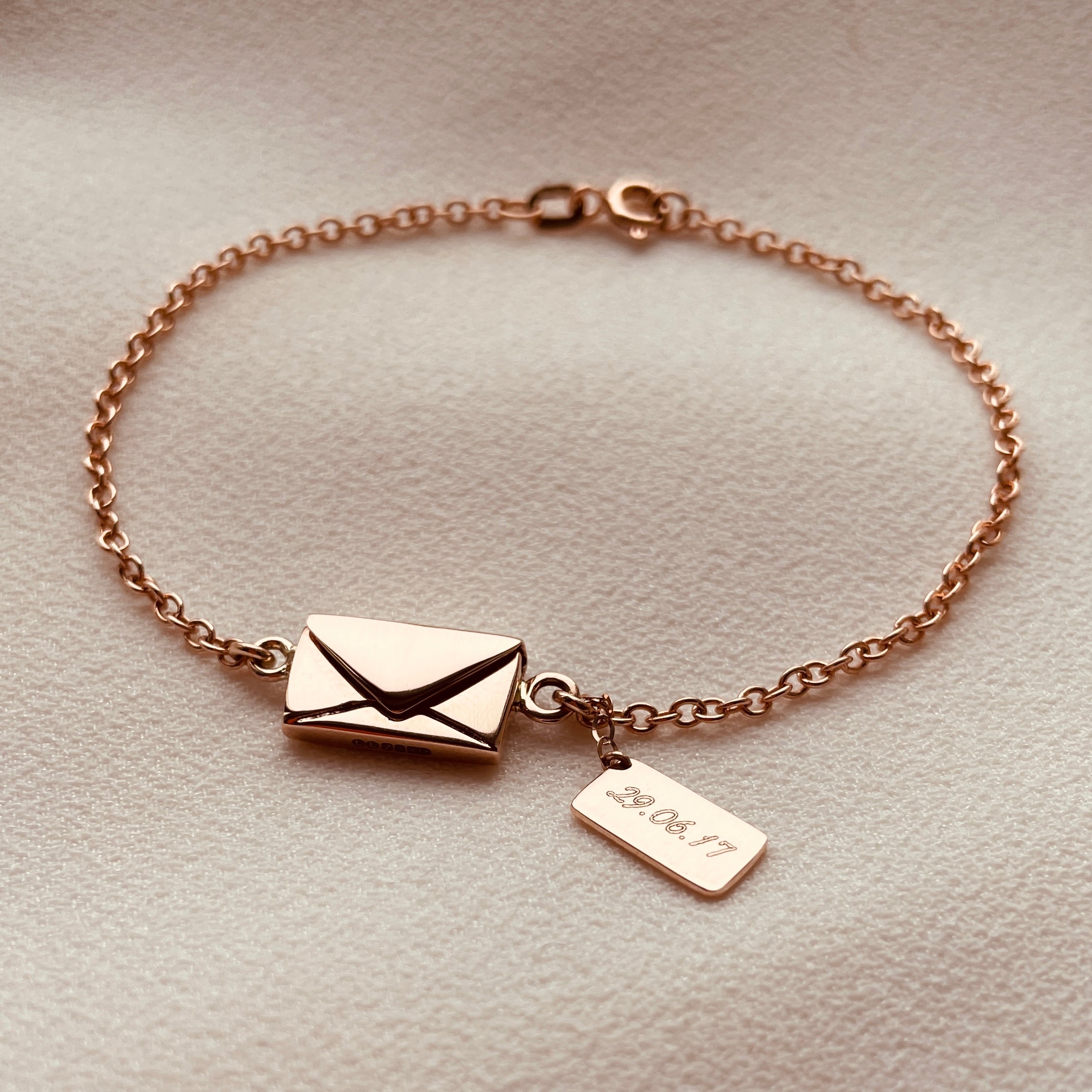 Signature Envelope Bracelet - Rose Gold