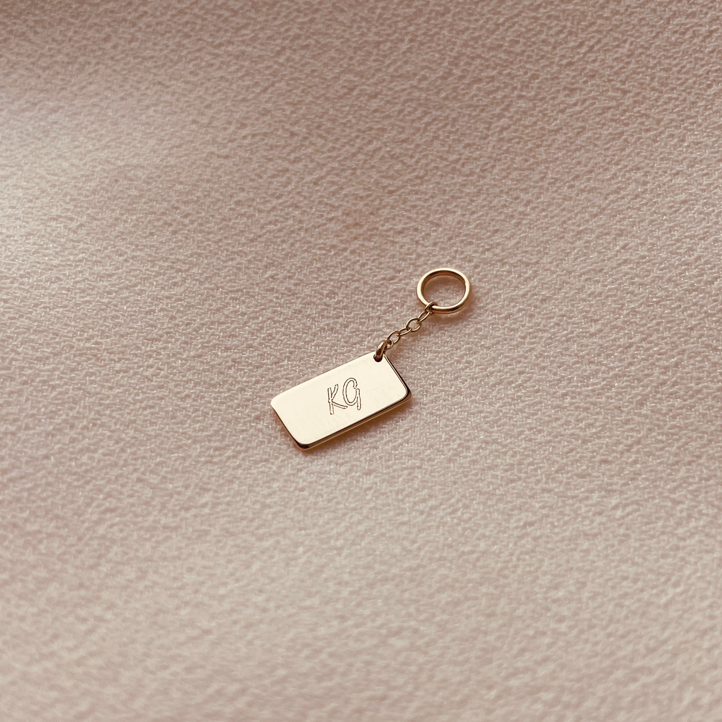 Signature Slip – 9ct Gold