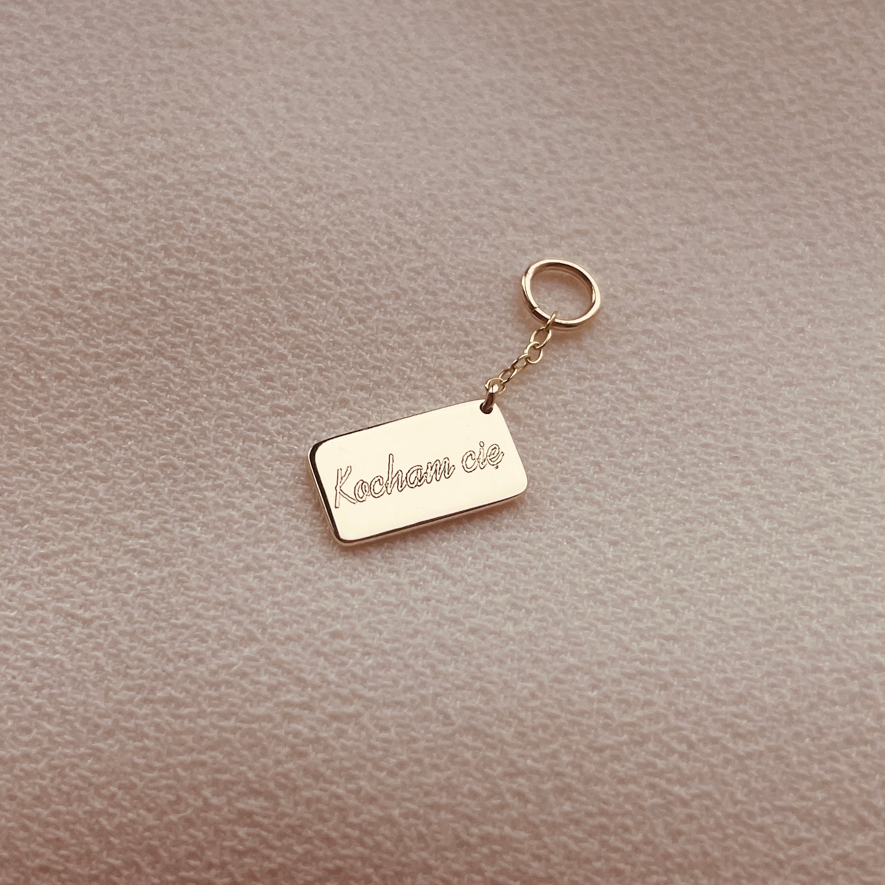 Signature Slip – 9ct Gold