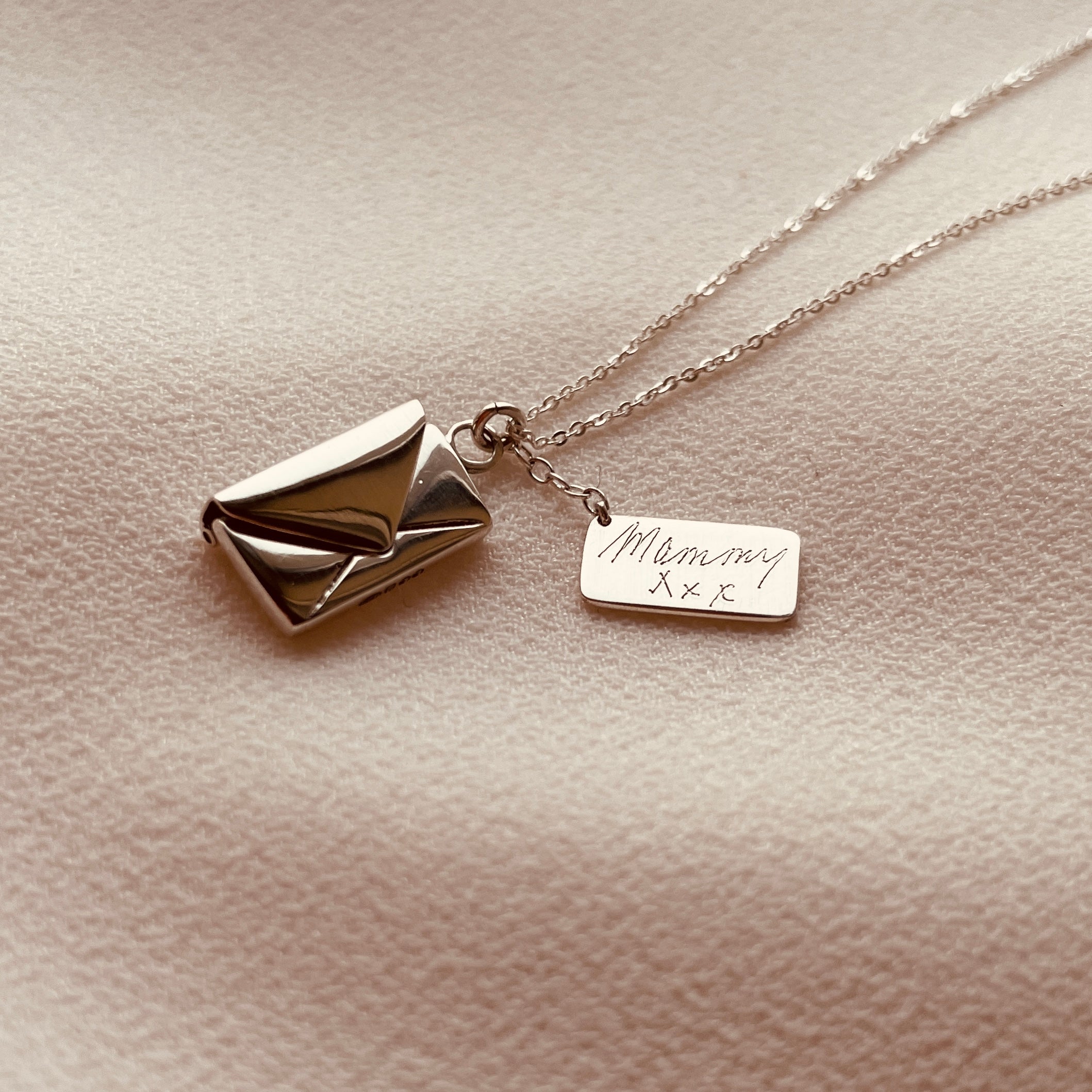 Love Letter Necklace - Family - To My Mom - I Am So Blessed To Have A -  Wrapsify